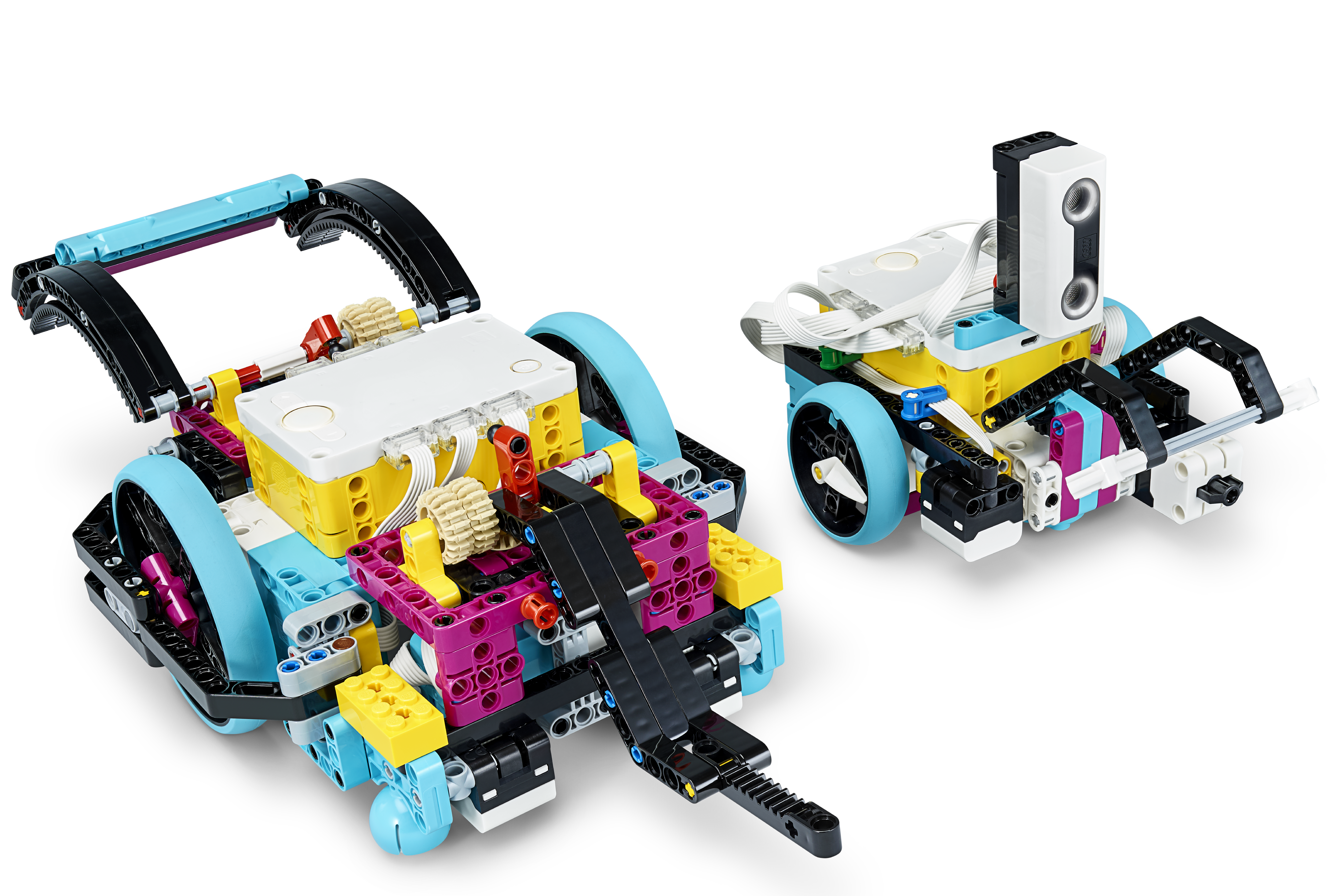 LEGO® Education SPIKE™ Assembling an Advanced Driving Base model